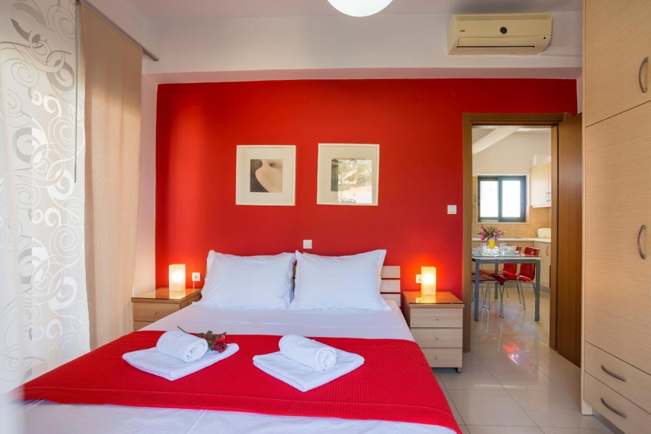 Caravella Luxury Apartments Палеохора Екстер'єр фото