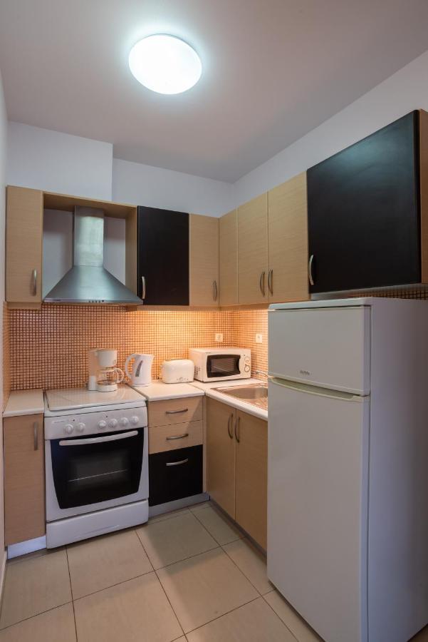 Caravella Luxury Apartments Палеохора Екстер'єр фото