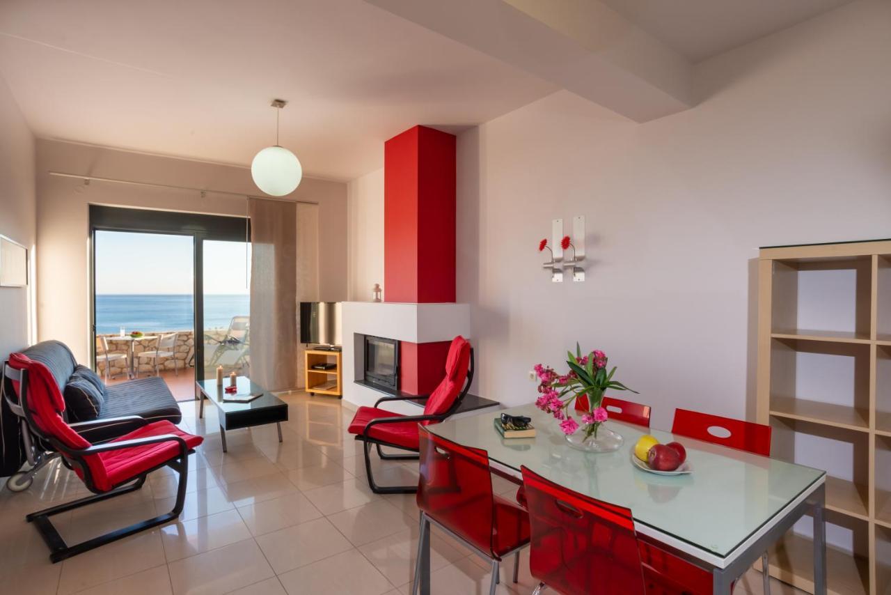 Caravella Luxury Apartments Палеохора Екстер'єр фото