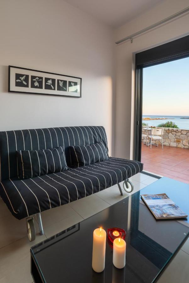 Caravella Luxury Apartments Палеохора Екстер'єр фото