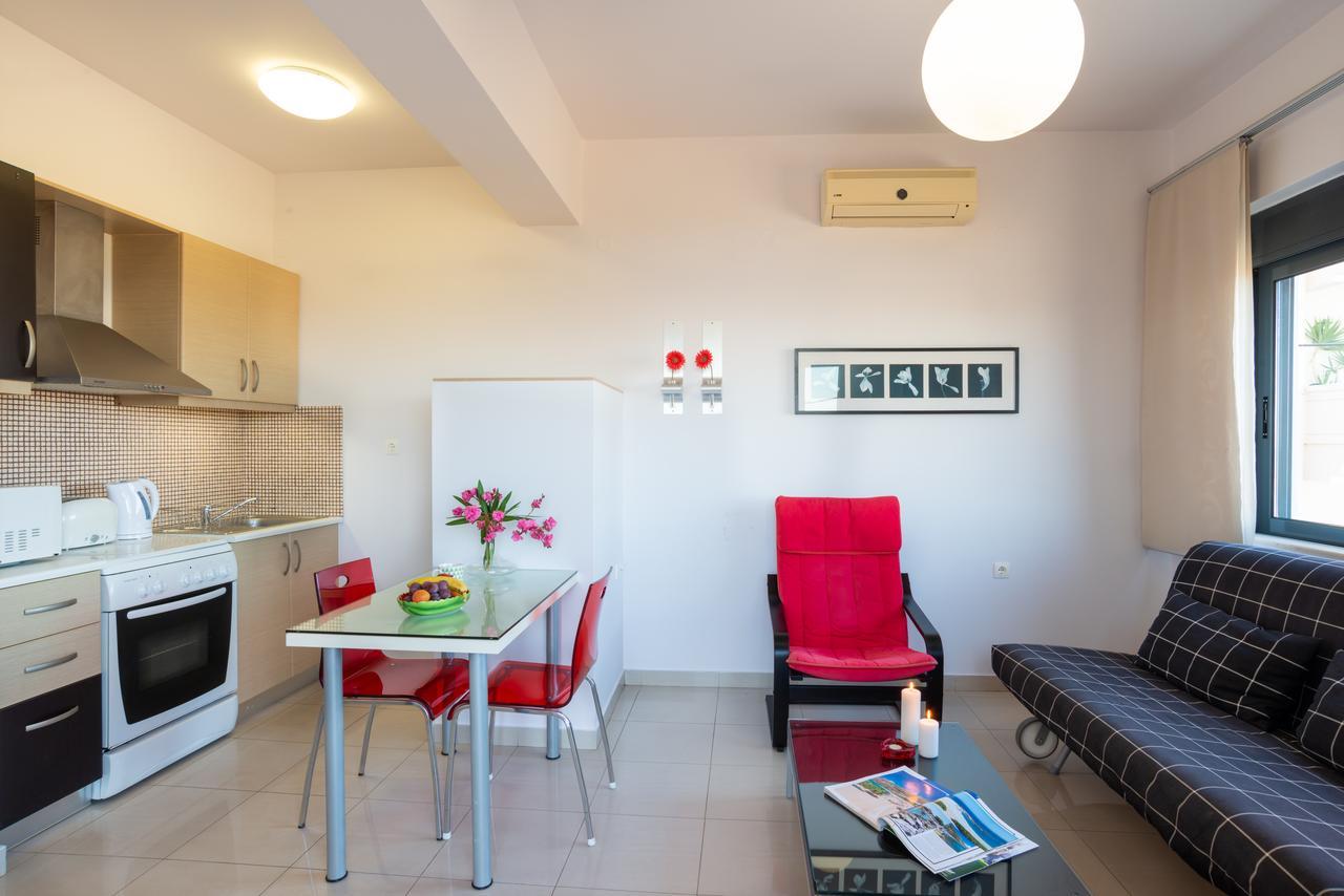 Caravella Luxury Apartments Палеохора Екстер'єр фото