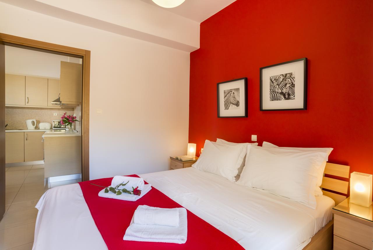Caravella Luxury Apartments Палеохора Екстер'єр фото